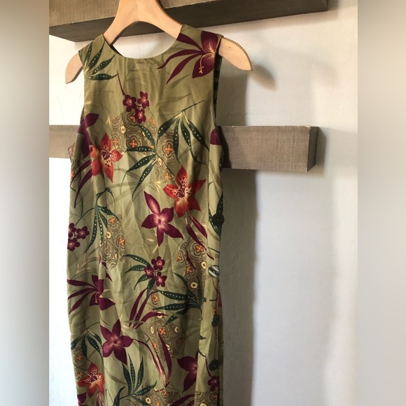 R&K Originals|Vintage tropical floral maxi dress with side buttons & side slit• - Picture 7 of 13